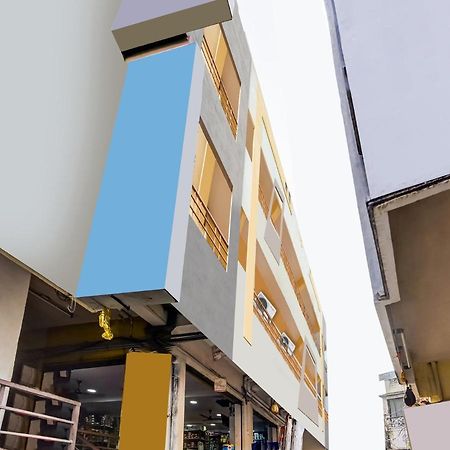 Oyo 84039 Tirumala Grand Rājahmundry Екстериор снимка